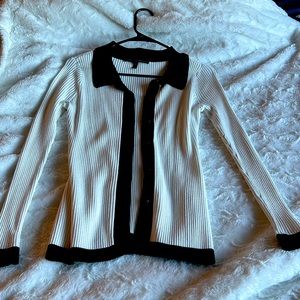 WHBM BLACK AND WHITE CARDIGAN
